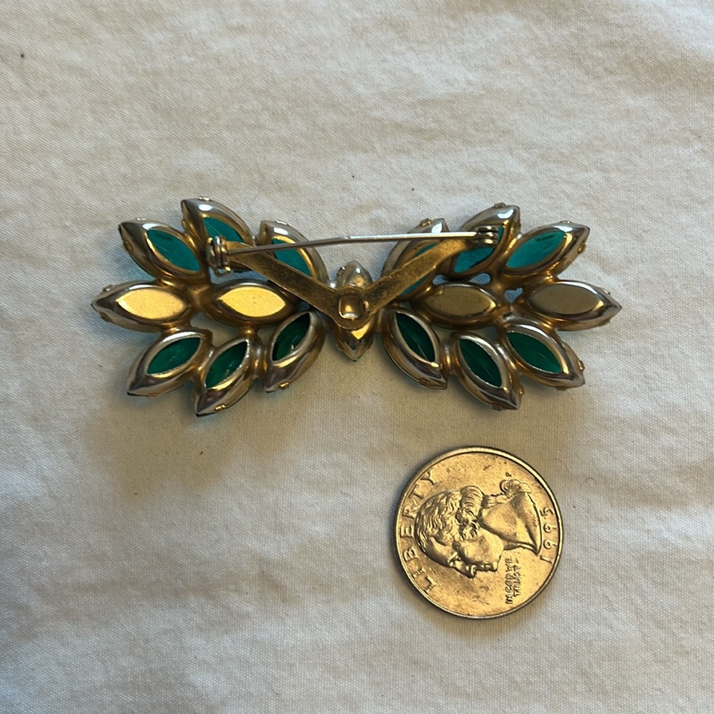 VTG Brooch - Picture 3 of 3